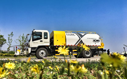 LETOU乐投高压洗濯车在江苏徐州作业