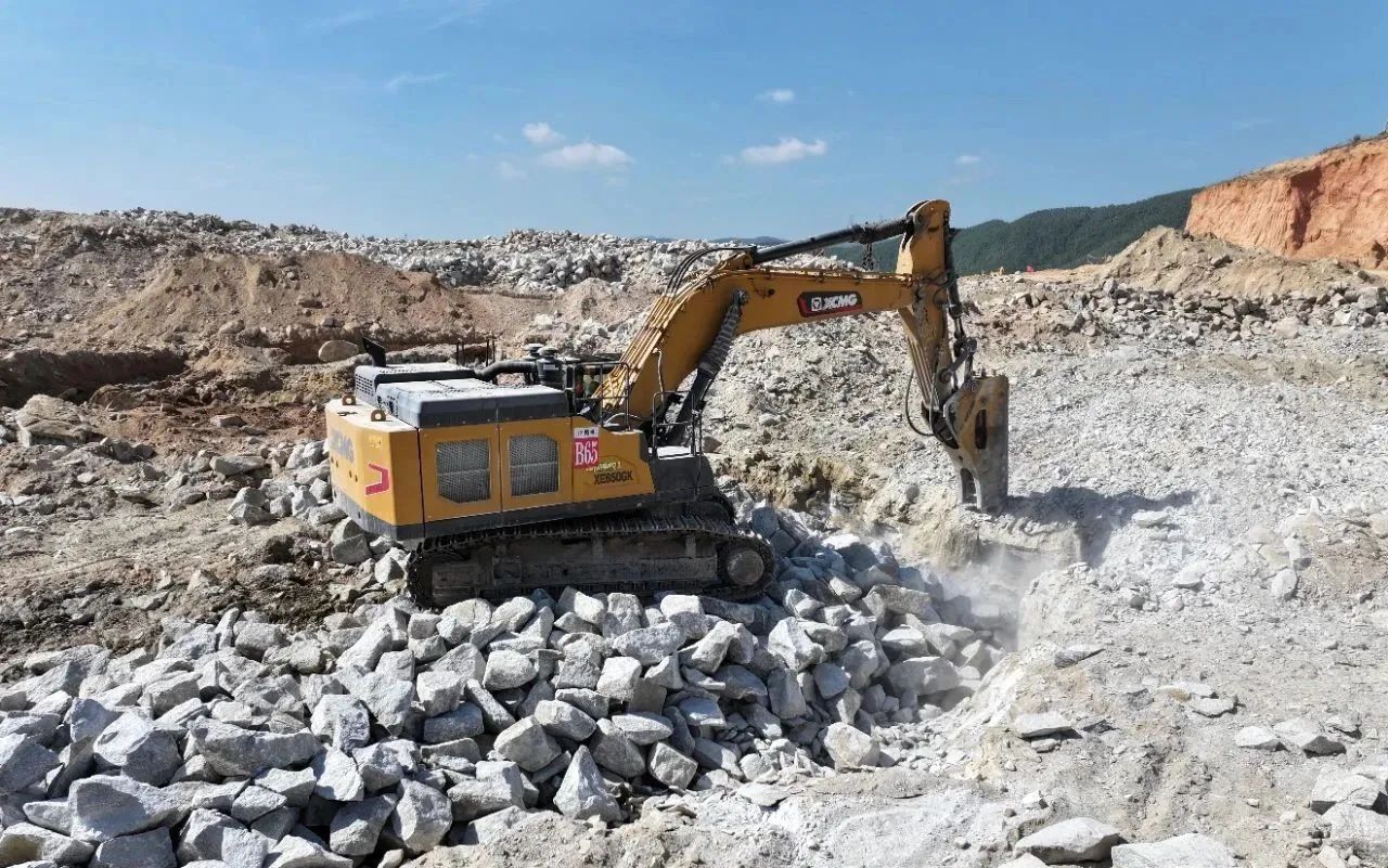 携手出击！LETOU乐投中大挖奏响新能源工业生长新序曲