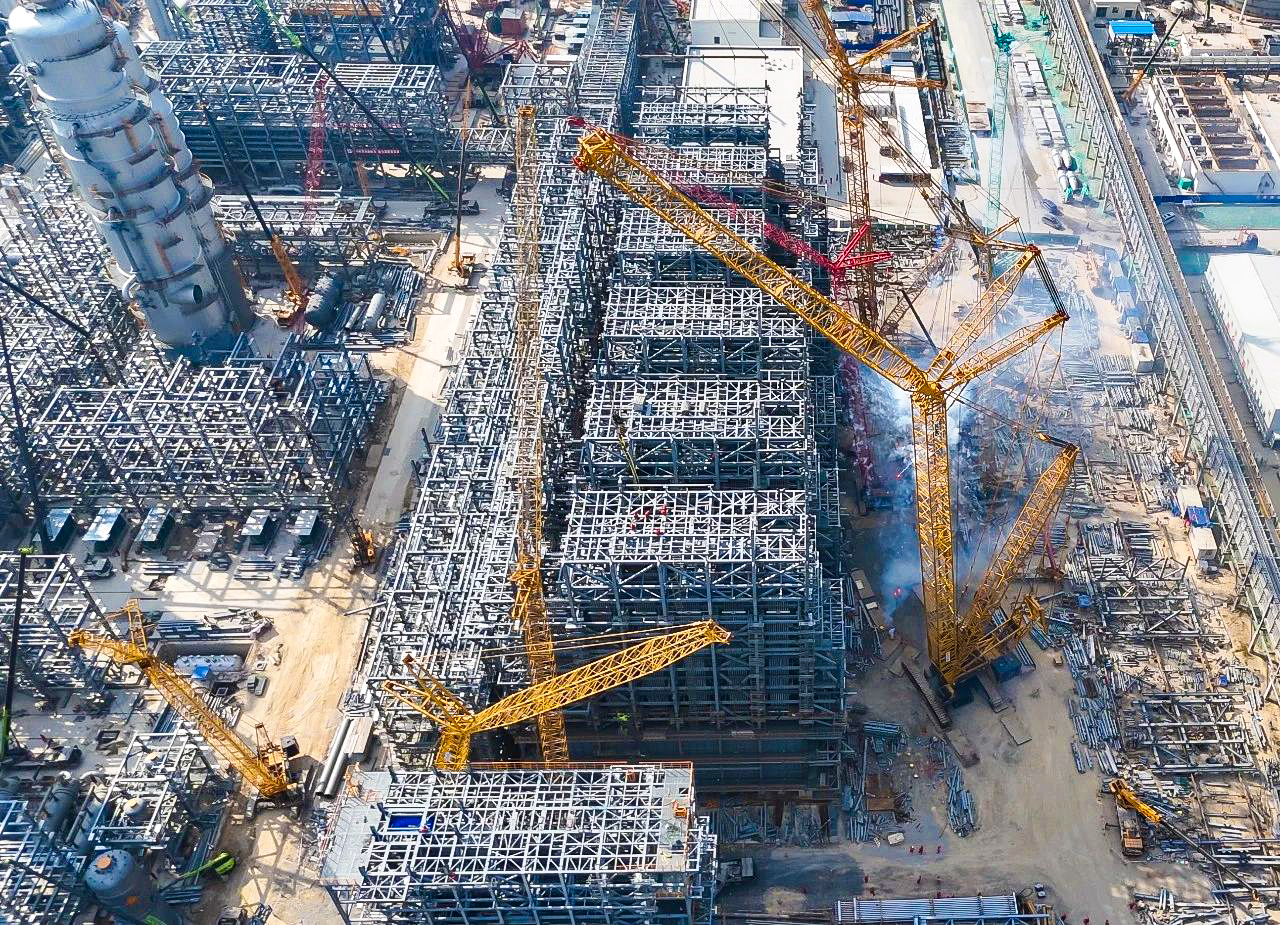 总重9000吨！XGC12000助力大型石化乙烯项目对流段？？？？？？？？榈踝