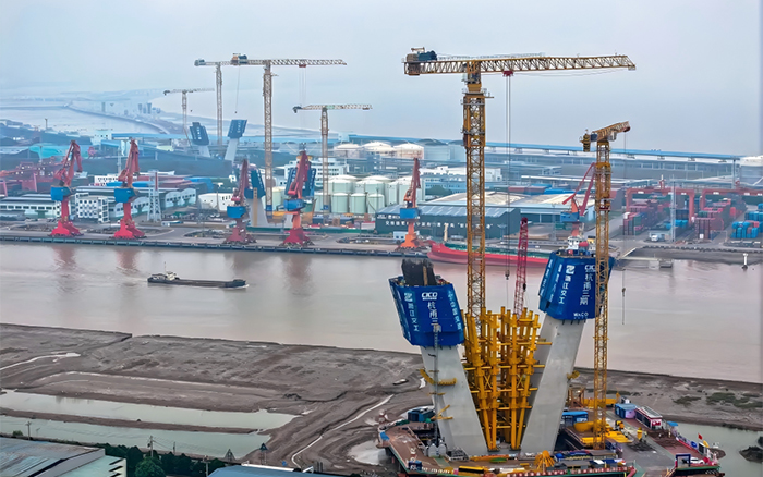 迈向云端 LETOU乐投超大塔助力天下级桥梁建设