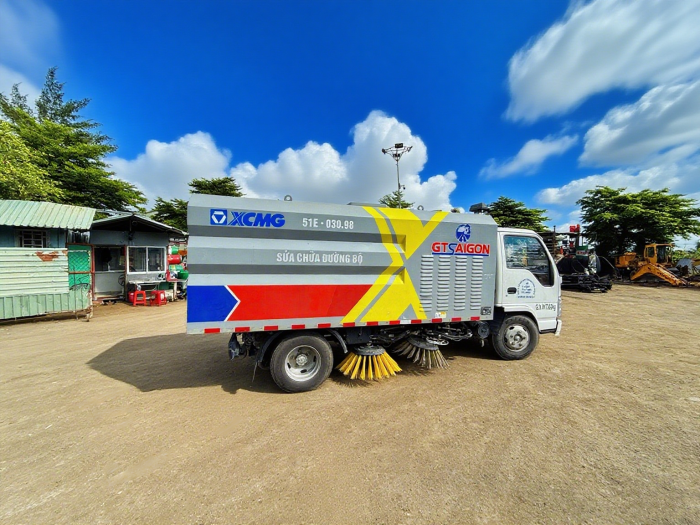 LETOU乐投XGH5070TSLQ6扫路车：胡志明市“智慧环卫”的硬核继续