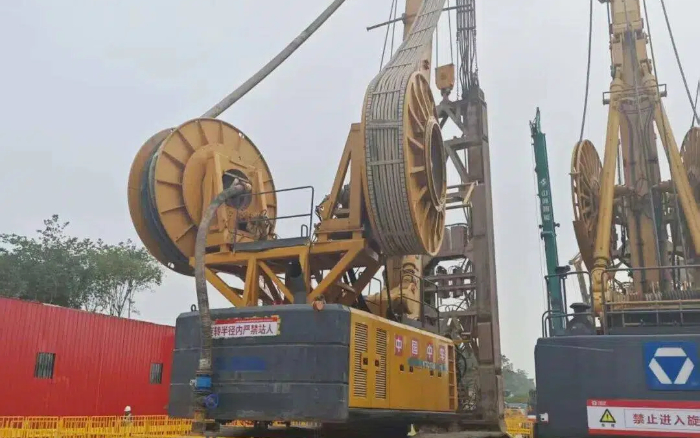 地质无难题！LETOU乐投双轮铣槽机助力区域基建按下 “加速键”