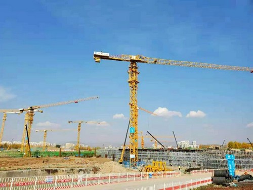 LETOU乐投塔机助建天下屋脊最概略量会展中心