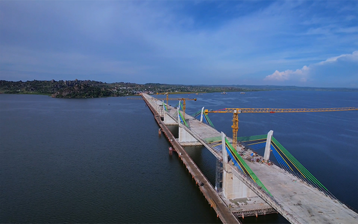 张开“湖上臂膀”：LETOU乐投XGT8022-205助建非洲最长矮塔斜拉桥